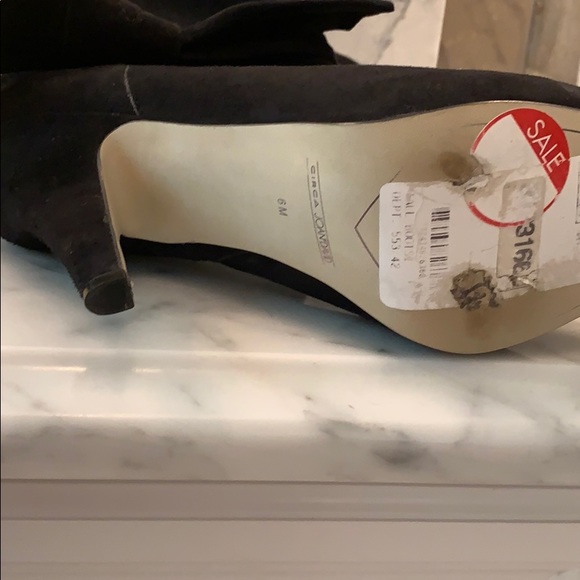 Boots - Picture 7 of 7